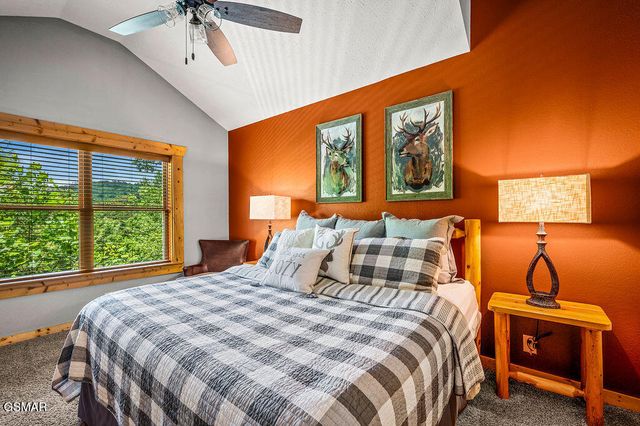 766 High Mountain Way, Gatlinburg, TN 37738