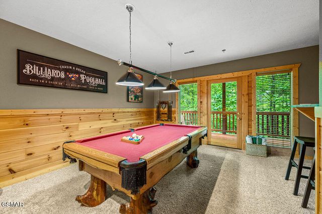 766 High Mountain Way, Gatlinburg, TN 37738