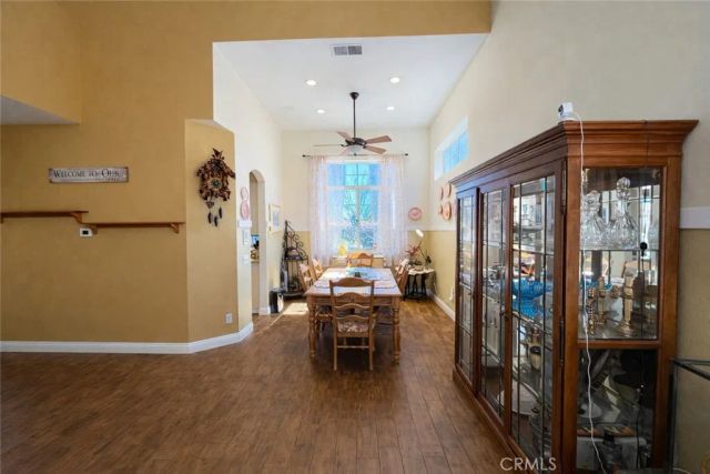 30420 Sequoia Court, Castaic, CA 91384