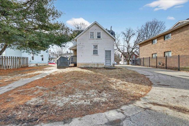 905 W Grand Avenue, Beloit, WI 53511