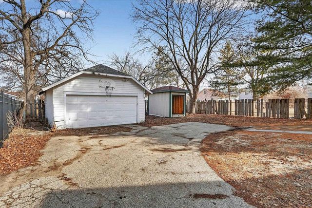 905 W Grand Avenue, Beloit, WI 53511