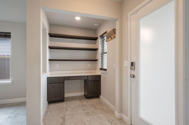 8214 Cottage Rose DR, Austin, TX 78744