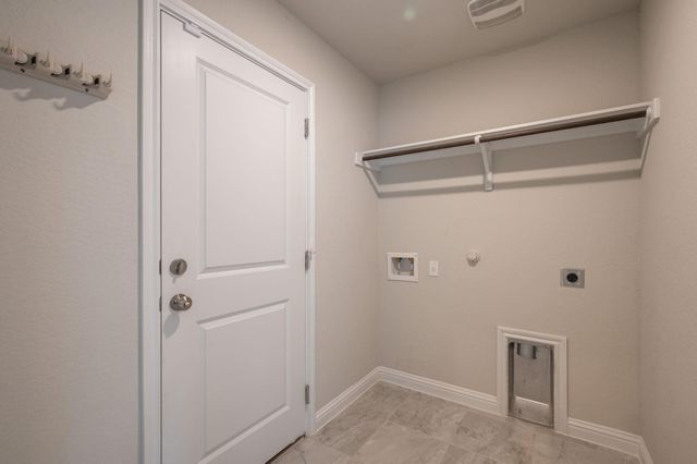 8214 Cottage Rose DR, Austin, TX 78744