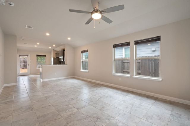 8214 Cottage Rose DR, Austin, TX 78744