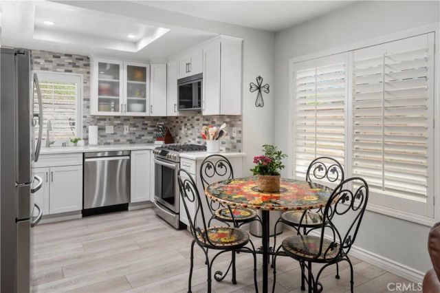 21725 Jeffers Lane, Saugus, CA 91350