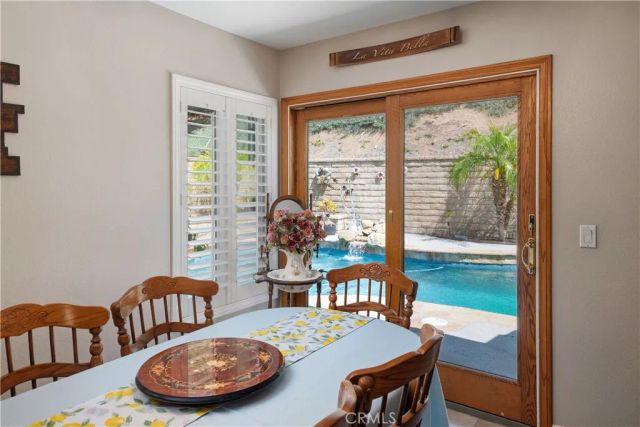 21725 Jeffers Lane, Saugus, CA 91350