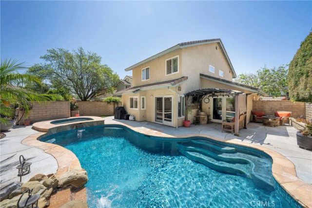 21725 Jeffers Lane, Saugus, CA 91350