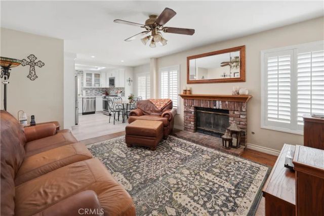 21725 Jeffers Lane, Saugus, CA 91350