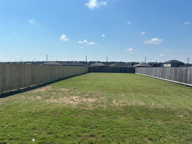 121 Road 51021, Cleveland, TX 77327
