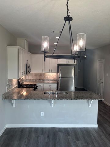 121 Road 51021, Cleveland, TX 77327