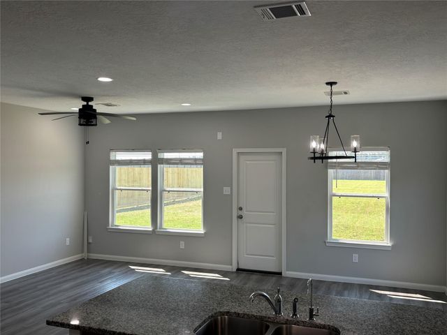 121 Road 51021, Cleveland, TX 77327