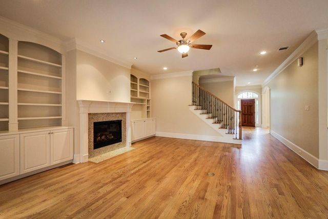4324 Ione Street, Bellaire, TX 77401