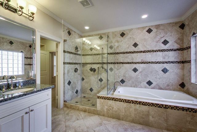 4324 Ione Street, Bellaire, TX 77401