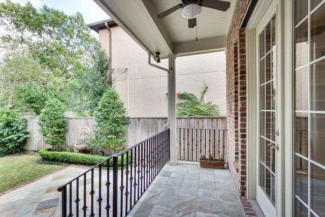 4324 Ione Street, Bellaire, TX 77401