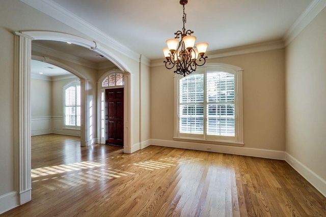 4324 Ione Street, Bellaire, TX 77401
