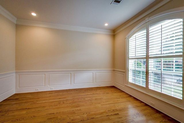 4324 Ione Street, Bellaire, TX 77401
