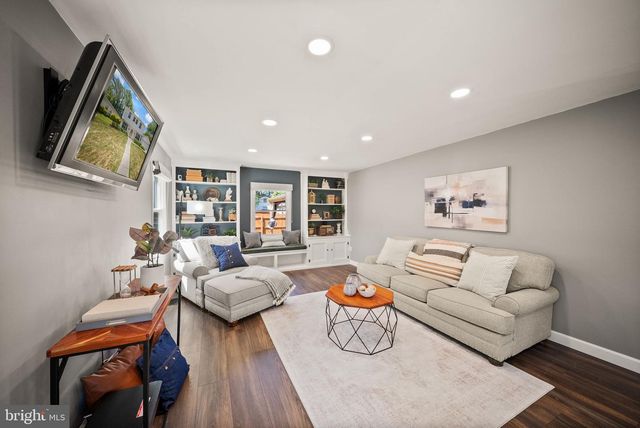 4200 MARBLE LN, Fairfax, VA 22033