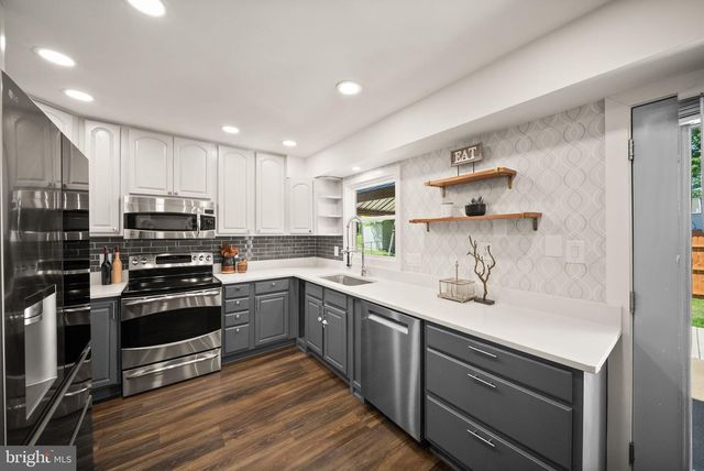 4200 MARBLE LN, Fairfax, VA 22033