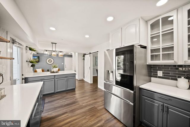 4200 MARBLE LN, Fairfax, VA 22033