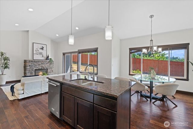 7523 Broadway, Everett, WA 98203