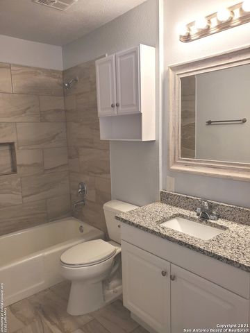 6522 HIDDEN BLF, San Antonio, TX 78218