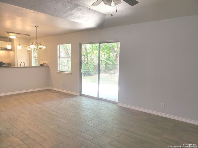 6522 HIDDEN BLF, San Antonio, TX 78218