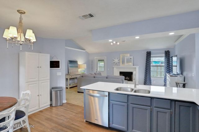 7961 EVENING FLOWER Lane, Jacksonville, FL 32244