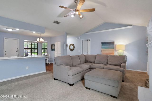 7961 EVENING FLOWER Lane, Jacksonville, FL 32244