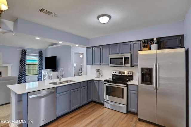 7961 EVENING FLOWER Lane, Jacksonville, FL 32244