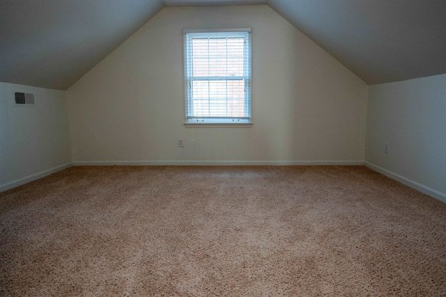 3060 EDGEWORTH LN, Memphis, TN 38119