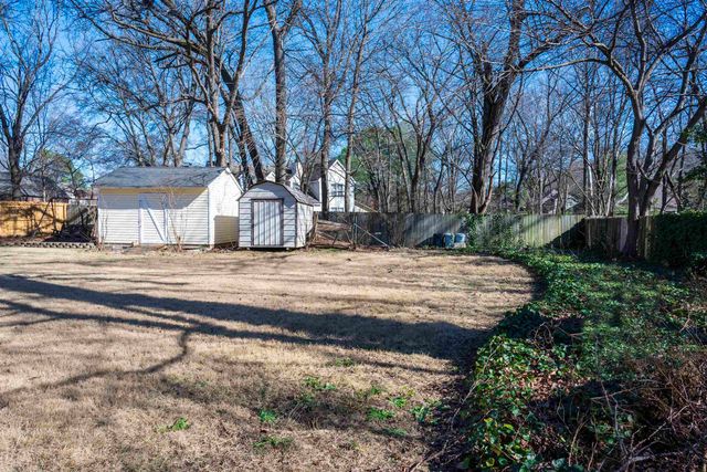 3060 EDGEWORTH LN, Memphis, TN 38119