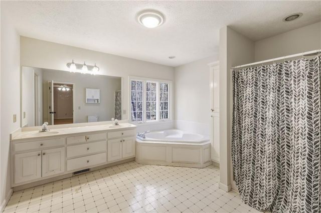 1202 Oak Grove Road, Dahlonega, GA 30533