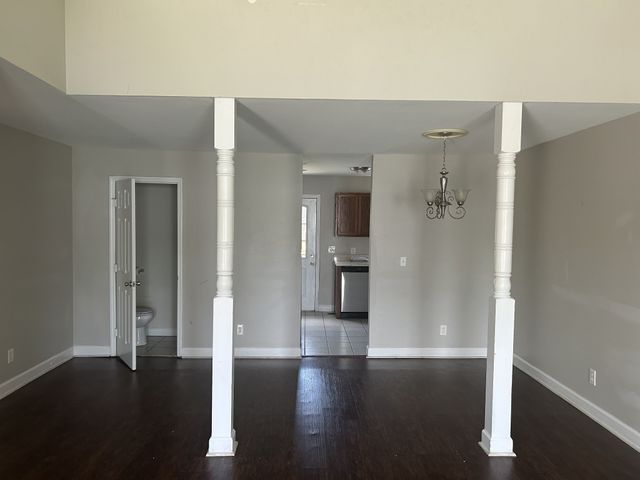 1726 Underwood St, Nashville, TN 37208