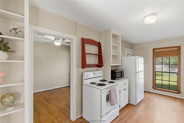 806 Enfield Street, Bryan, TX 77802