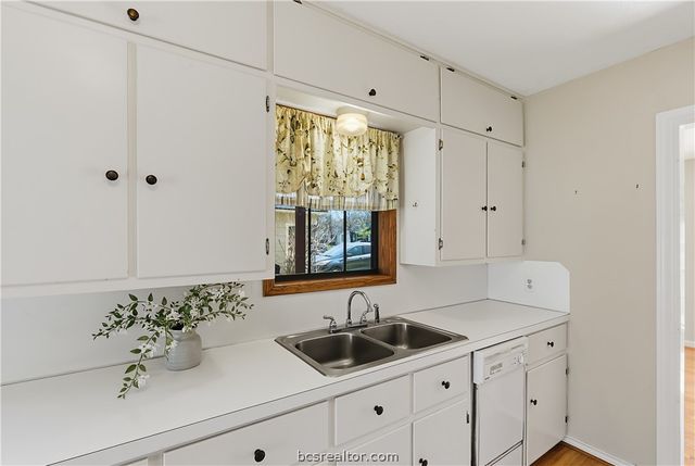 806 Enfield Street, Bryan, TX 77802