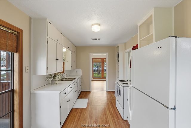 806 Enfield Street, Bryan, TX 77802