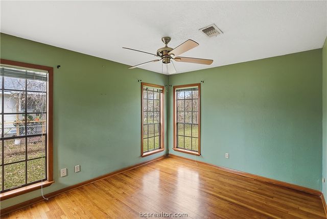 806 Enfield Street, Bryan, TX 77802