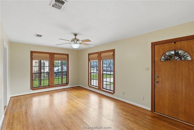 806 Enfield Street, Bryan, TX 77802