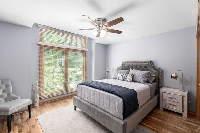 8024 E Greenbriar Ct, Wichita, KS 67226