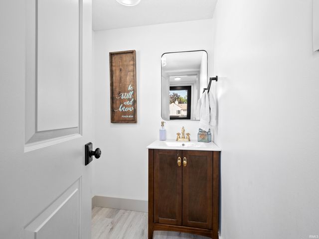 1719 Vermont Avenue, Fort Wayne, IN 46805