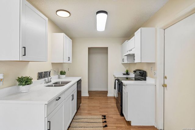 7267 Hardesty, San Antonio, TX 78250