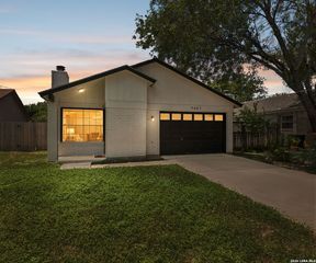 7267 Hardesty, San Antonio, TX 78250