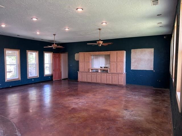 195 Whitworth Road, Whitewright, TX 75491