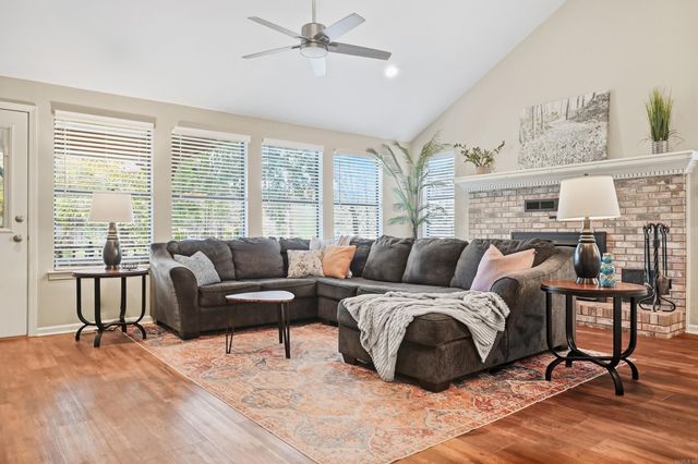 95 N Dogwood Drive, Mayflower, AR 72106