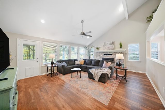95 N Dogwood Drive, Mayflower, AR 72106