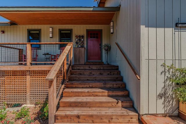 30 Bryson Dr, Sutter Creek, CA 95685