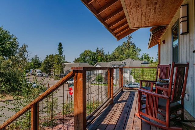 30 Bryson Dr, Sutter Creek, CA 95685