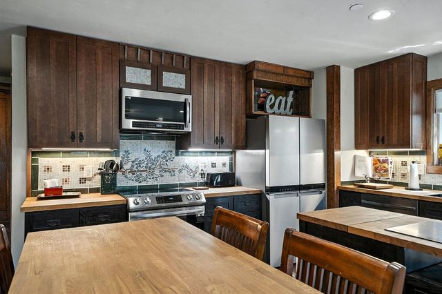 30 Bryson Dr, Sutter Creek, CA 95685