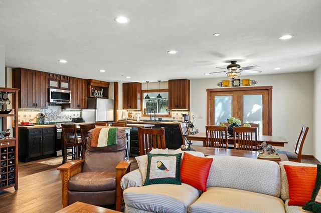 30 Bryson Dr, Sutter Creek, CA 95685