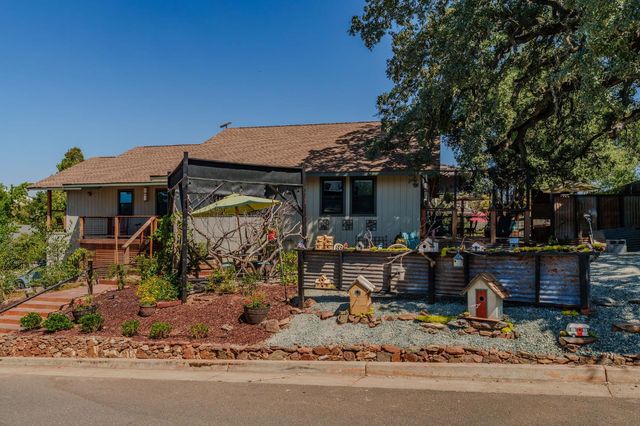 30 Bryson Dr, Sutter Creek, CA 95685